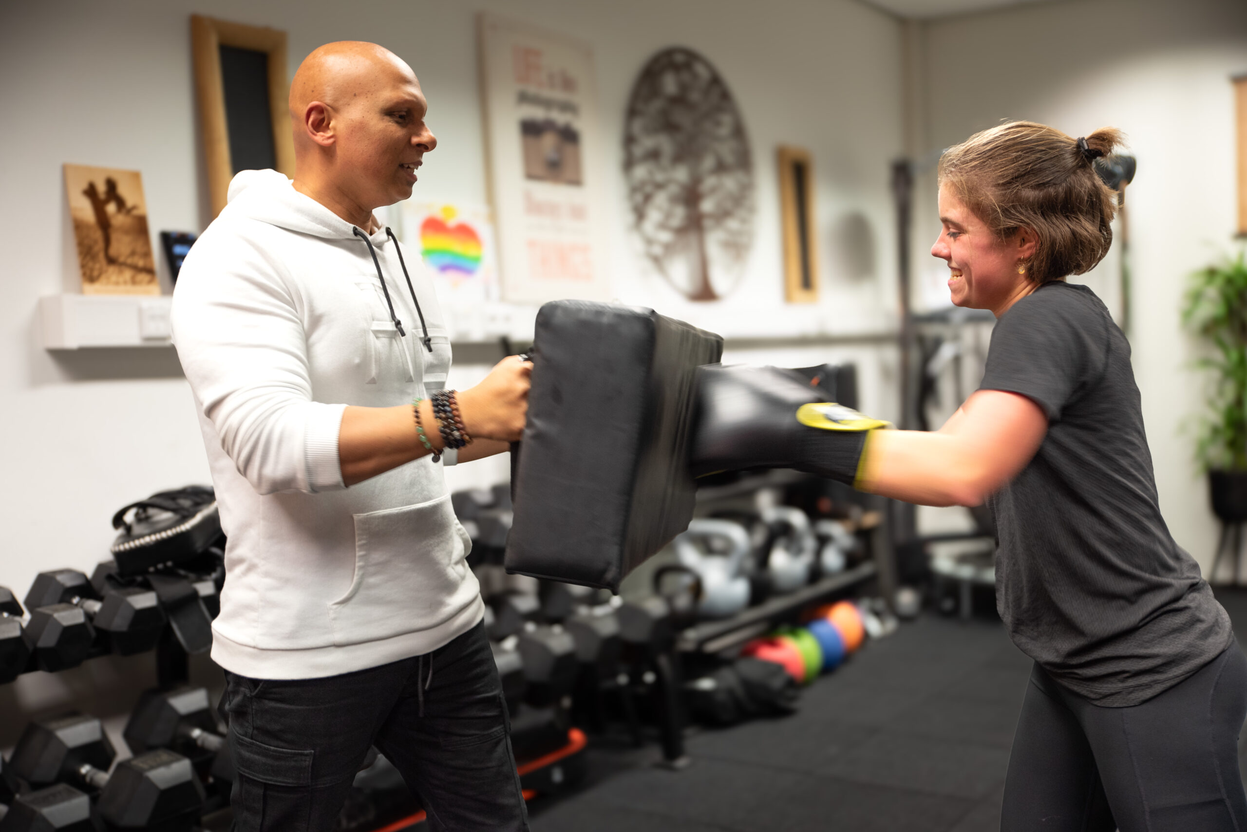 Life coach begeleidt klant bij fitnessdoelen in Haarlem